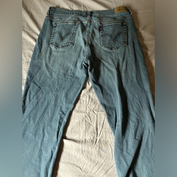 Levi’s 515 Boot Cut Jeans - Picture 3 of 5